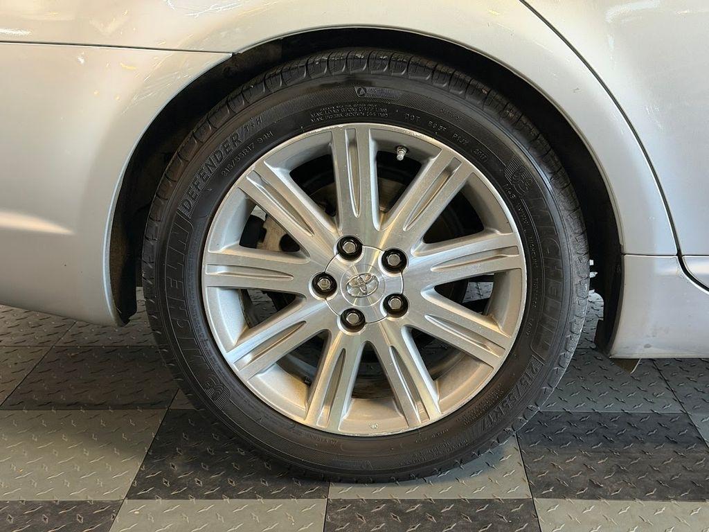 Toyota Avalon Limited 2010