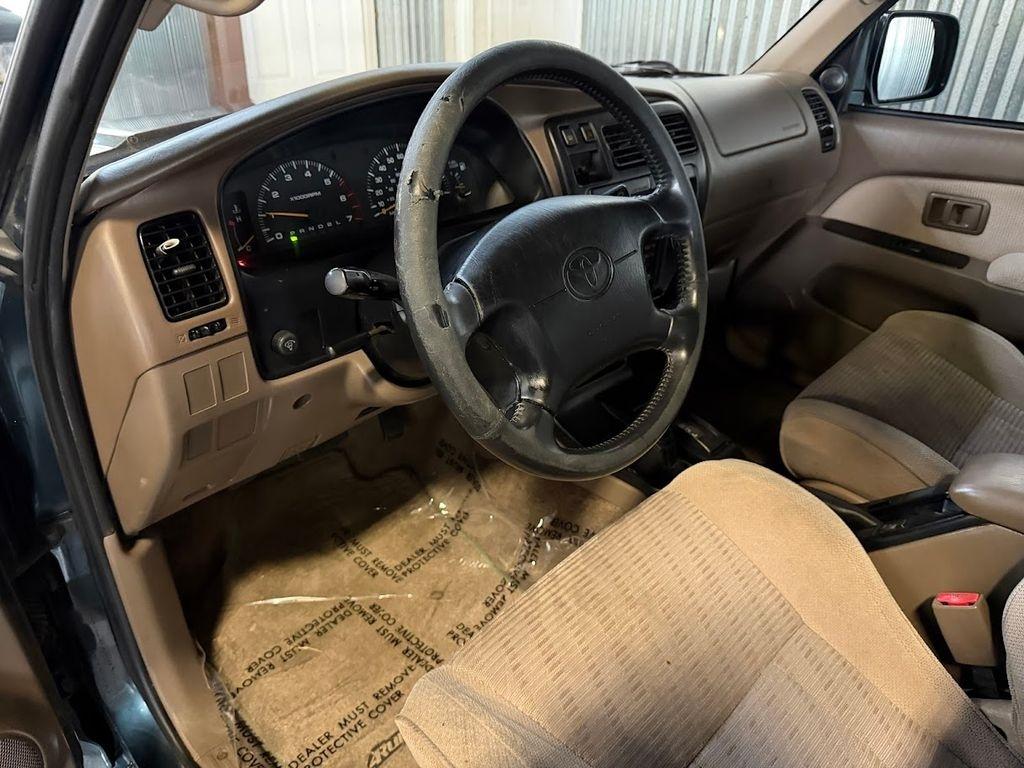 Toyota 4Runner SR5 4WD 1998