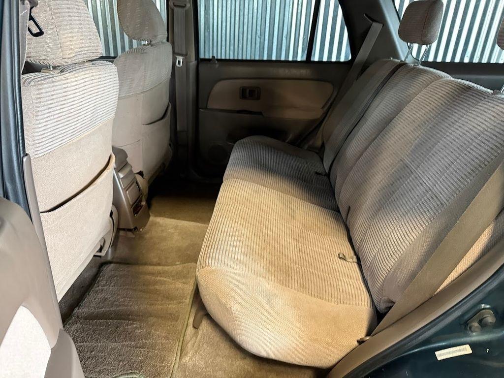 Toyota 4Runner SR5 4WD 1998