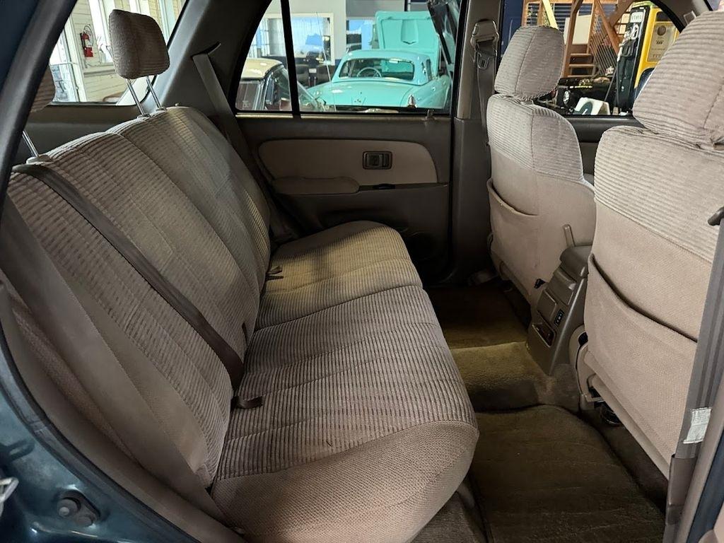 Toyota 4Runner SR5 4WD 1998