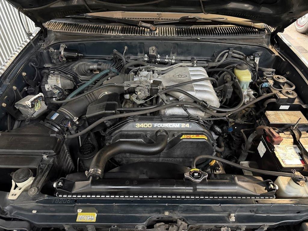 Toyota 4Runner SR5 4WD 1998