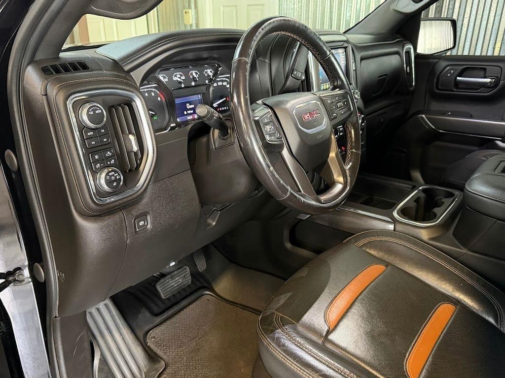 GMC Sierra 1500 AT4 Crew Cab Long Box 4WD 2021