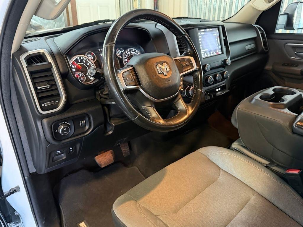 RAM 1500 Big Horn Crew Cab SWB 4WD 2020