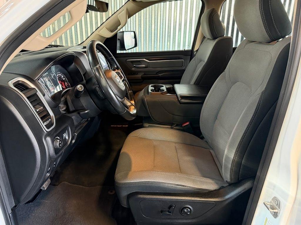 RAM 1500 Big Horn Crew Cab SWB 4WD 2020