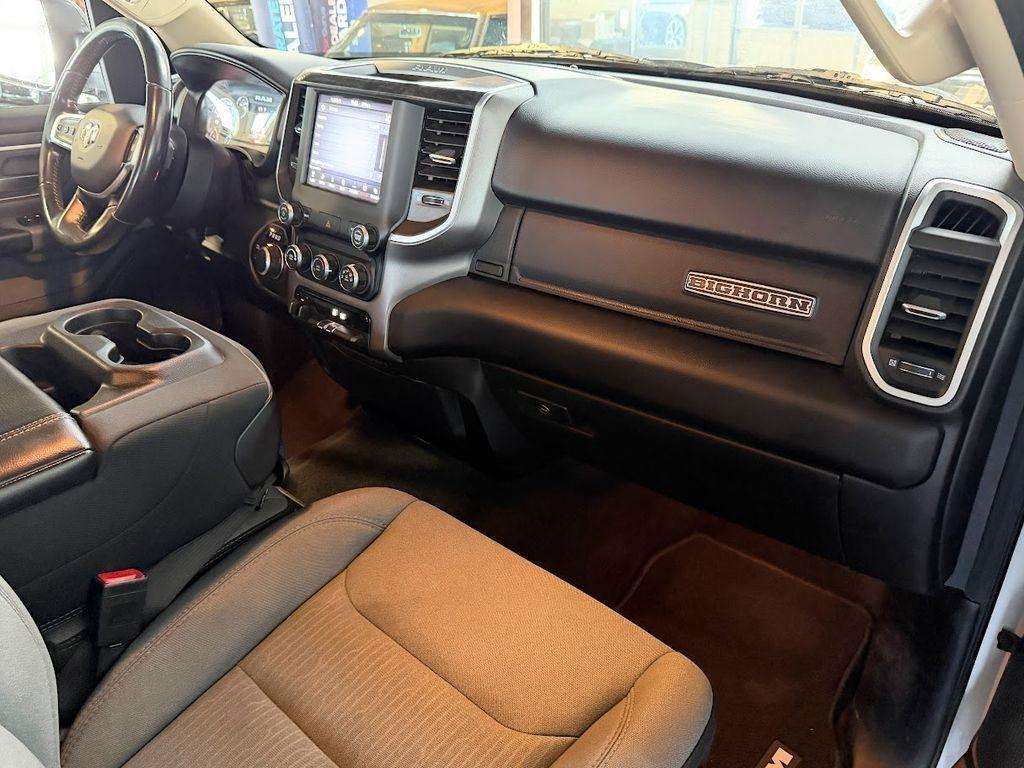 RAM 1500 Big Horn Crew Cab SWB 4WD 2020