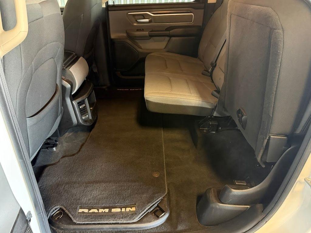 RAM 1500 Big Horn Crew Cab SWB 4WD 2020