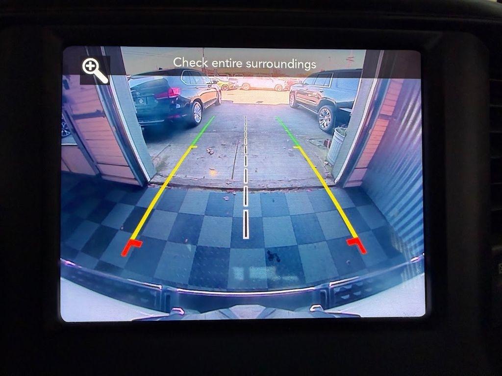 RAM 1500 Big Horn Crew Cab SWB 4WD 2020