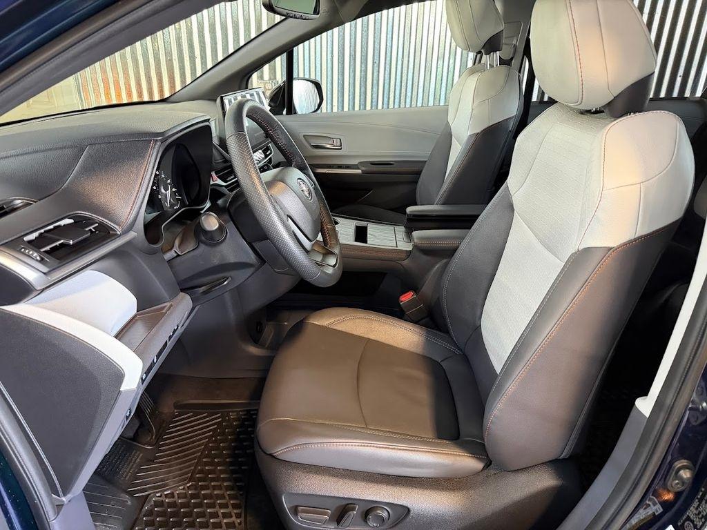 Toyota Sienna Unknown 2024