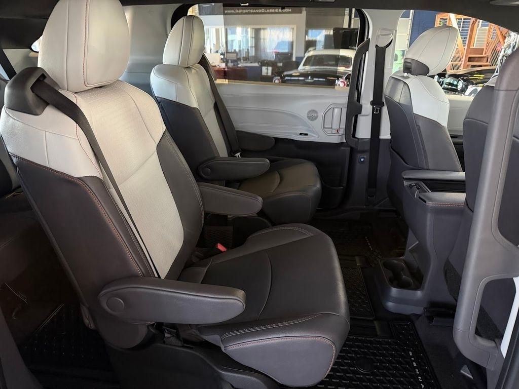 Toyota Sienna Unknown 2024