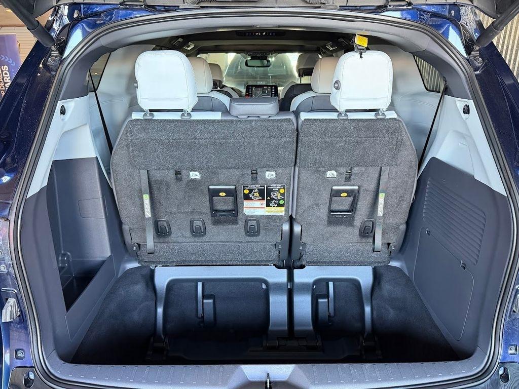 Toyota Sienna Unknown 2024