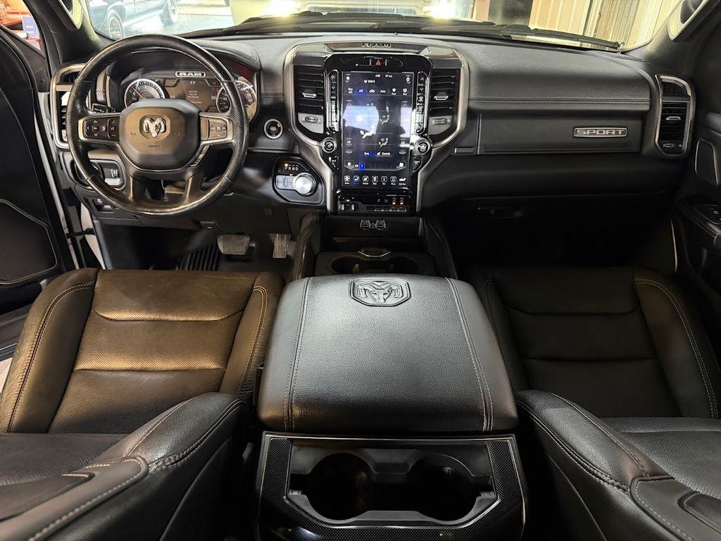 RAM 1500 Sport Crew Cab 4WD 2020