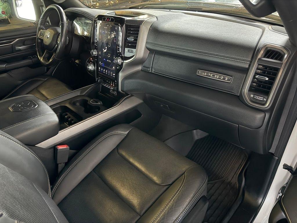 RAM 1500 Sport Crew Cab 4WD 2020