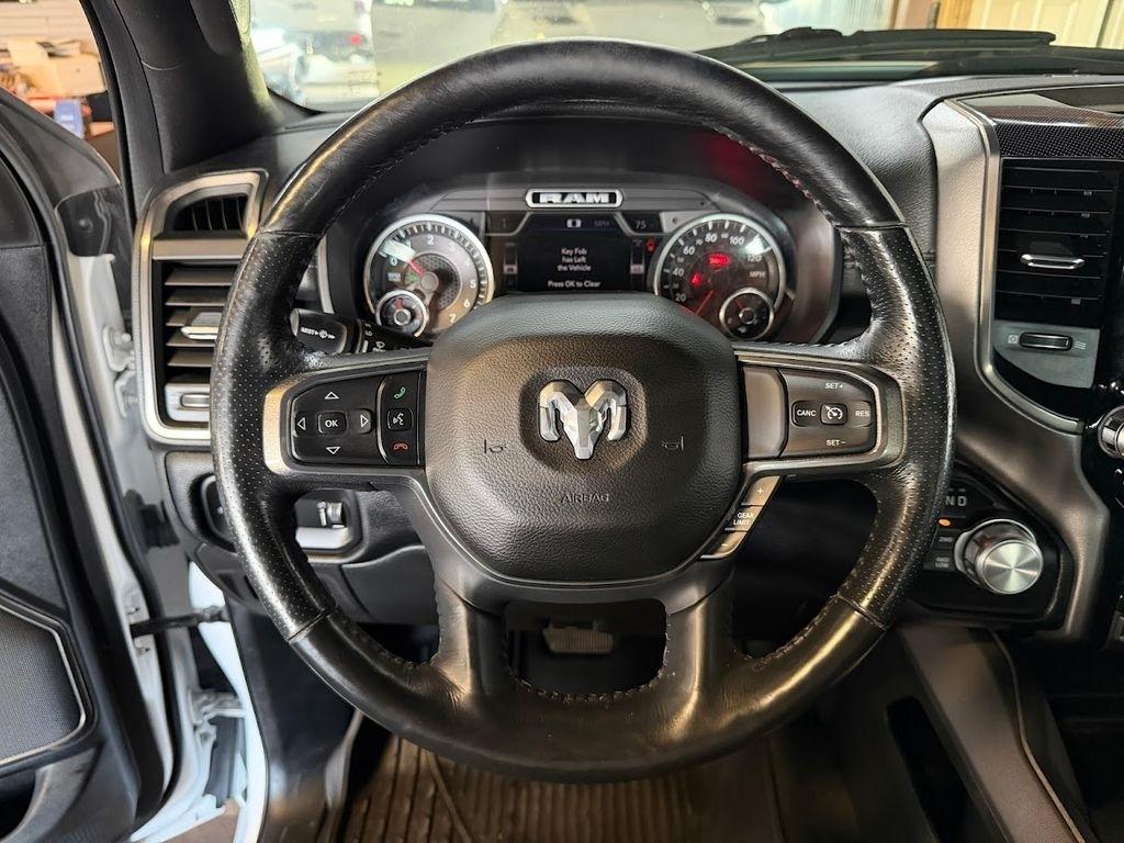 RAM 1500 Sport Crew Cab 4WD 2020