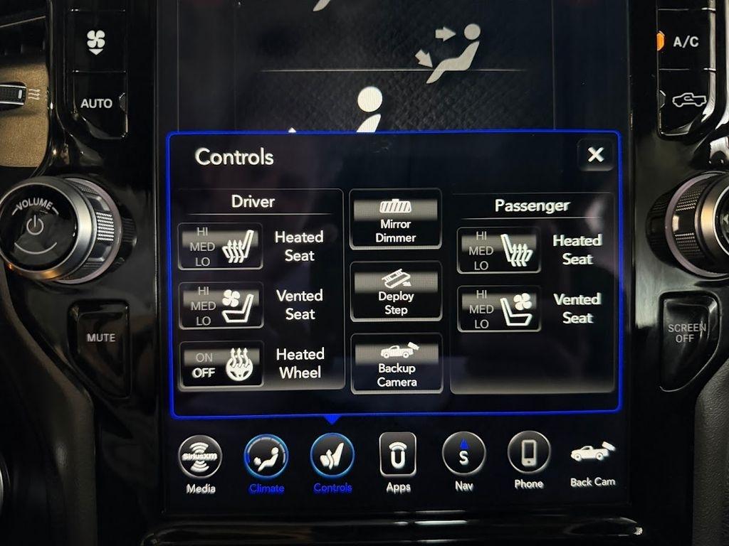 RAM 1500 Sport Crew Cab 4WD 2020