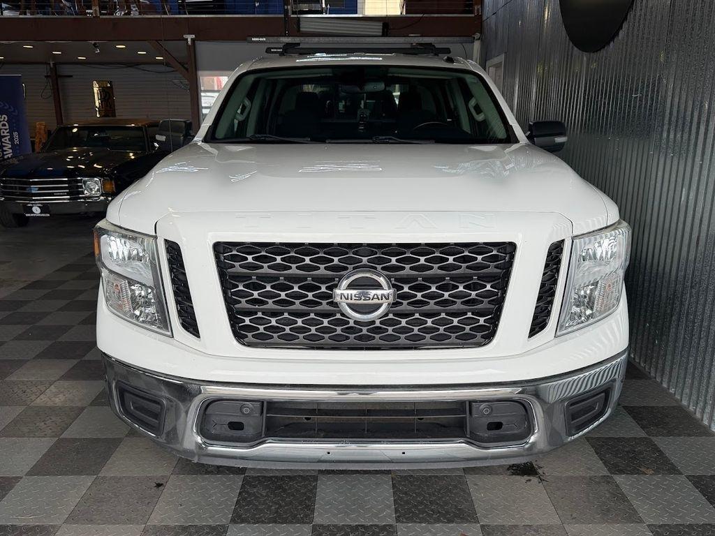 Nissan Titan SV Crew Cab 2WD 2019