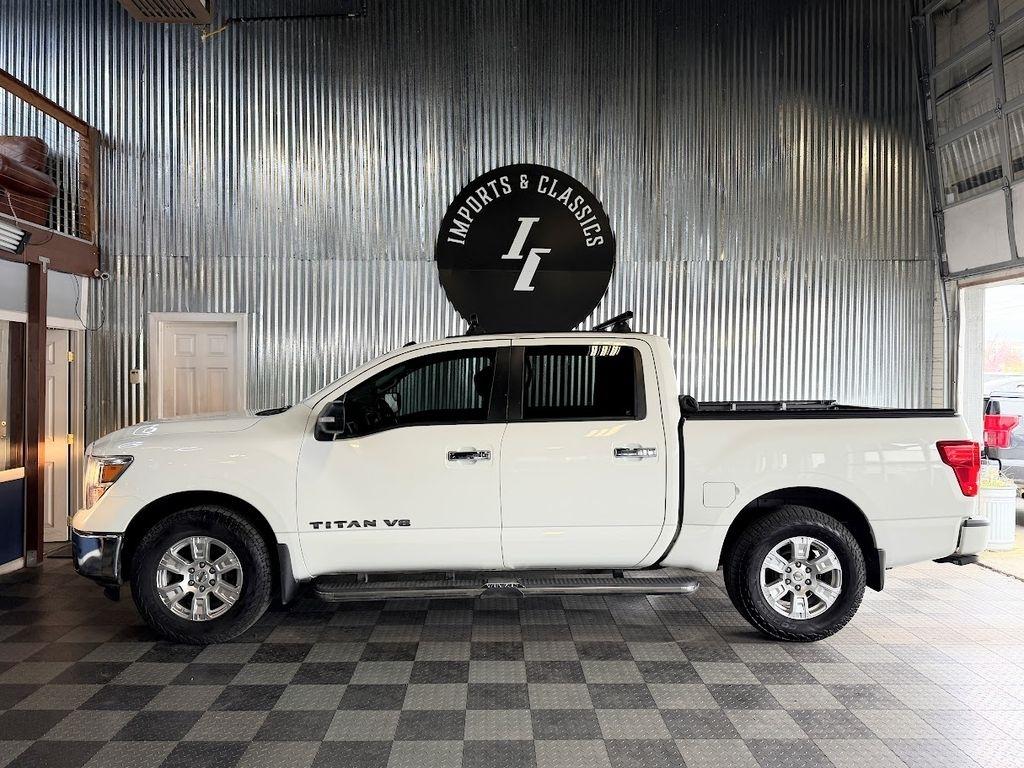 Nissan Titan SV Crew Cab 2WD 2019
