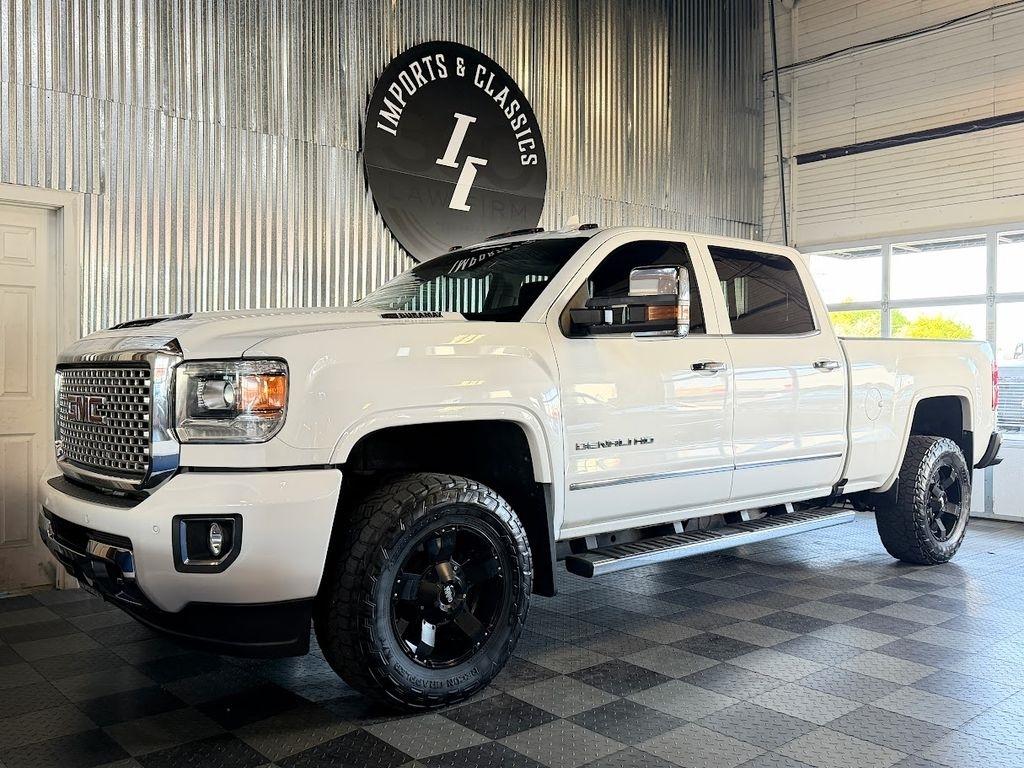 2017 GMC Sierra 3500HD Denali Crew Cab 4WD