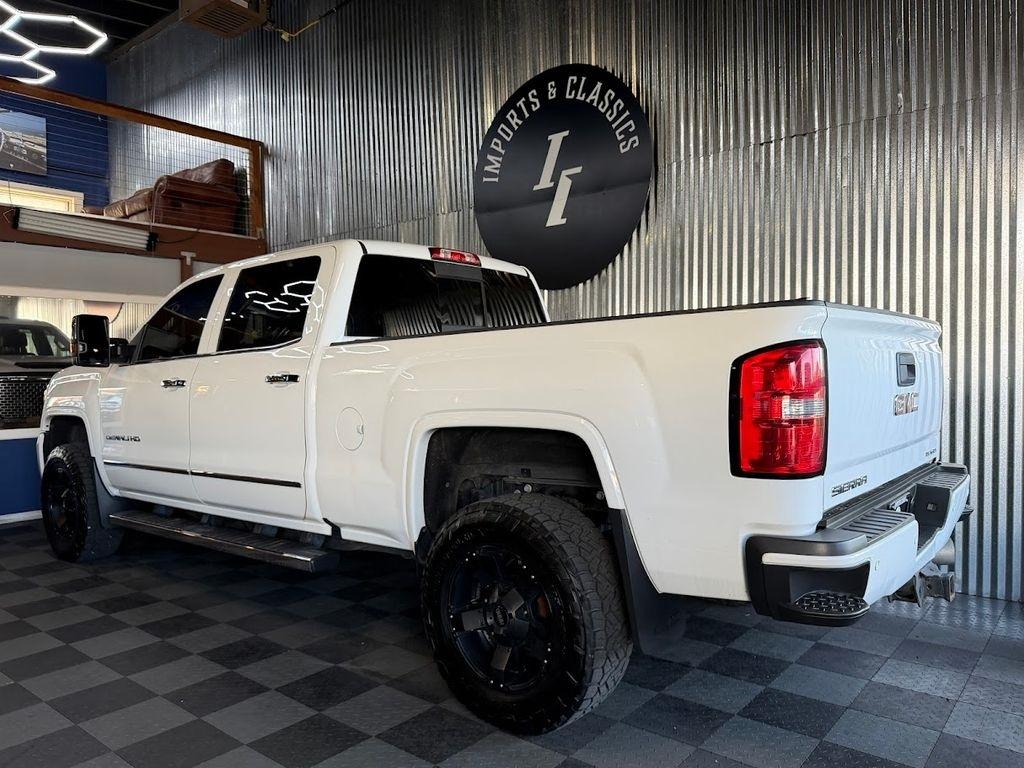 GMC Sierra 3500HD Denali Crew Cab 4WD 2017
