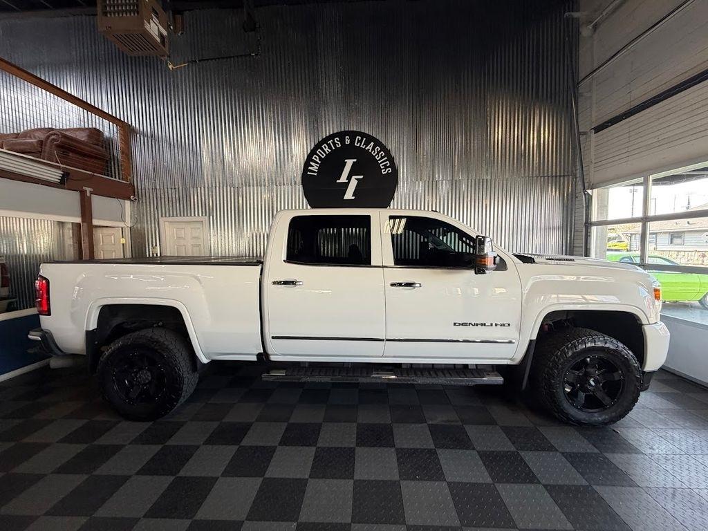 GMC Sierra 3500HD Denali Crew Cab 4WD 2017