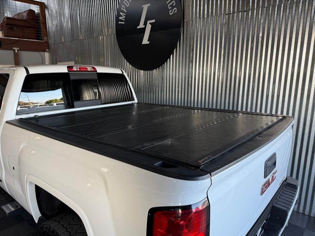 GMC Sierra 3500HD Denali Crew Cab 4WD 2017