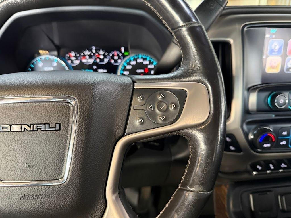 GMC Sierra 3500HD Denali Crew Cab 4WD 2017