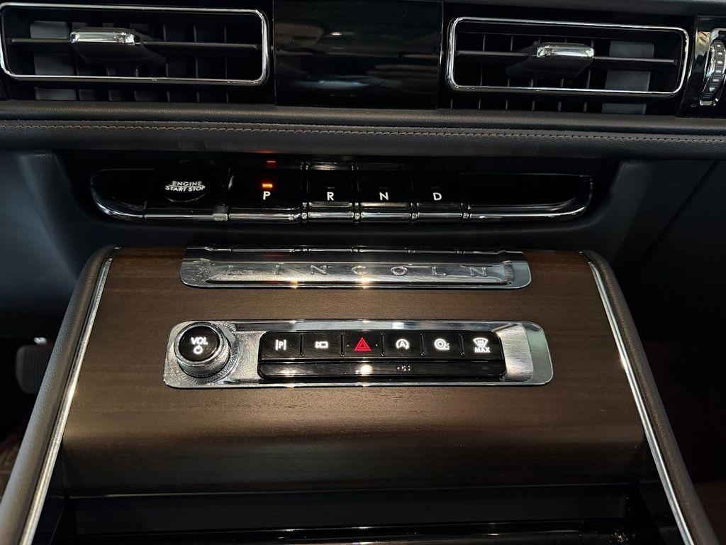 Lincoln Aviator Reserve AWD 2025