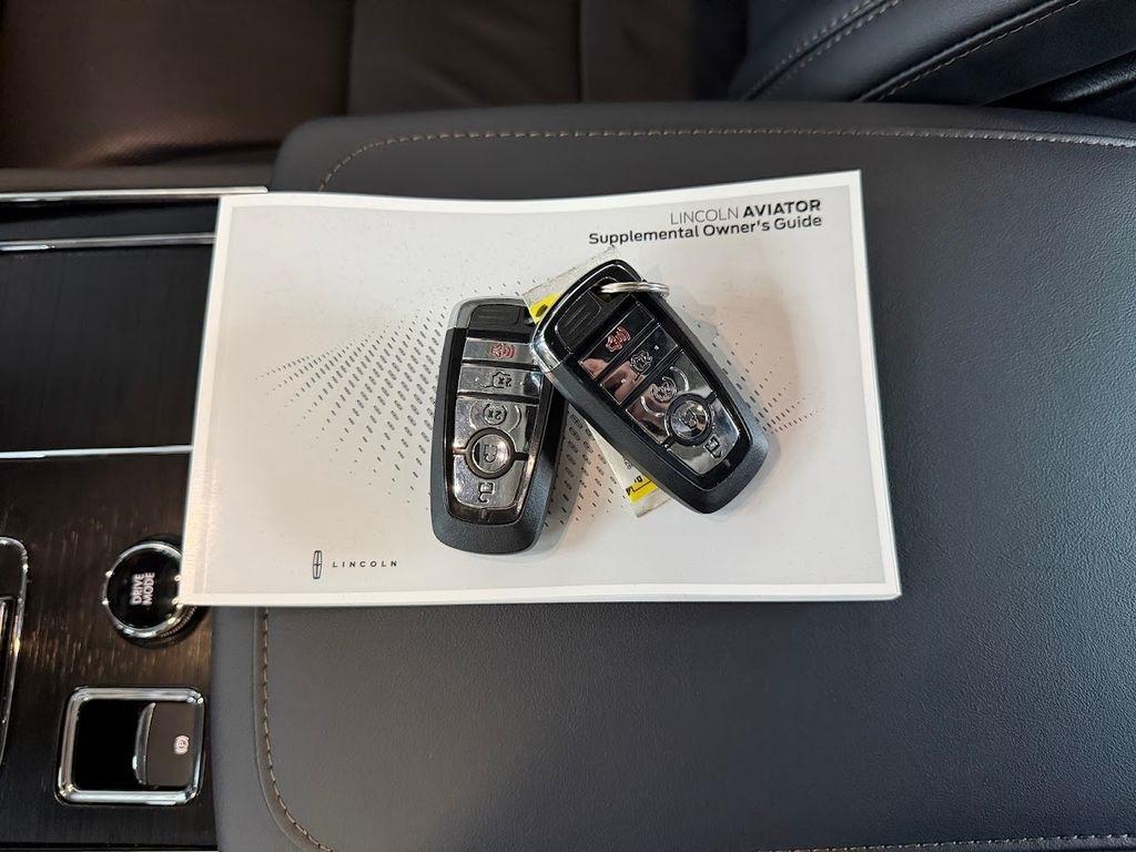 Lincoln Aviator Reserve AWD 2025