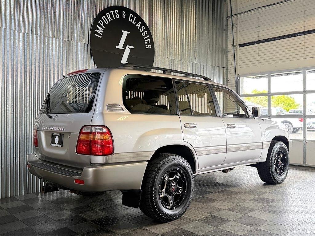 Toyota Land Cruiser 4WD 2000