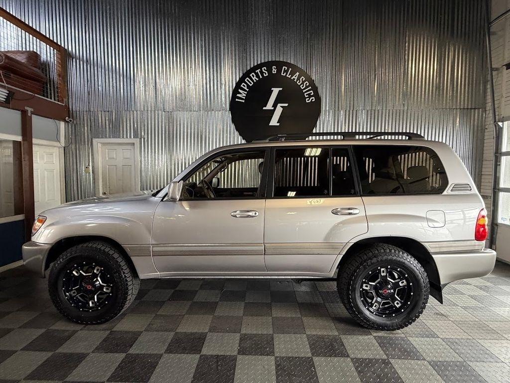 Toyota Land Cruiser 4WD 2000