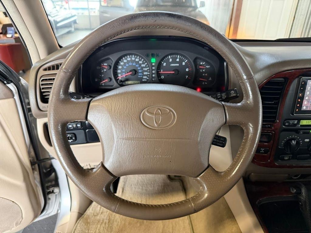Toyota Land Cruiser 4WD 2000
