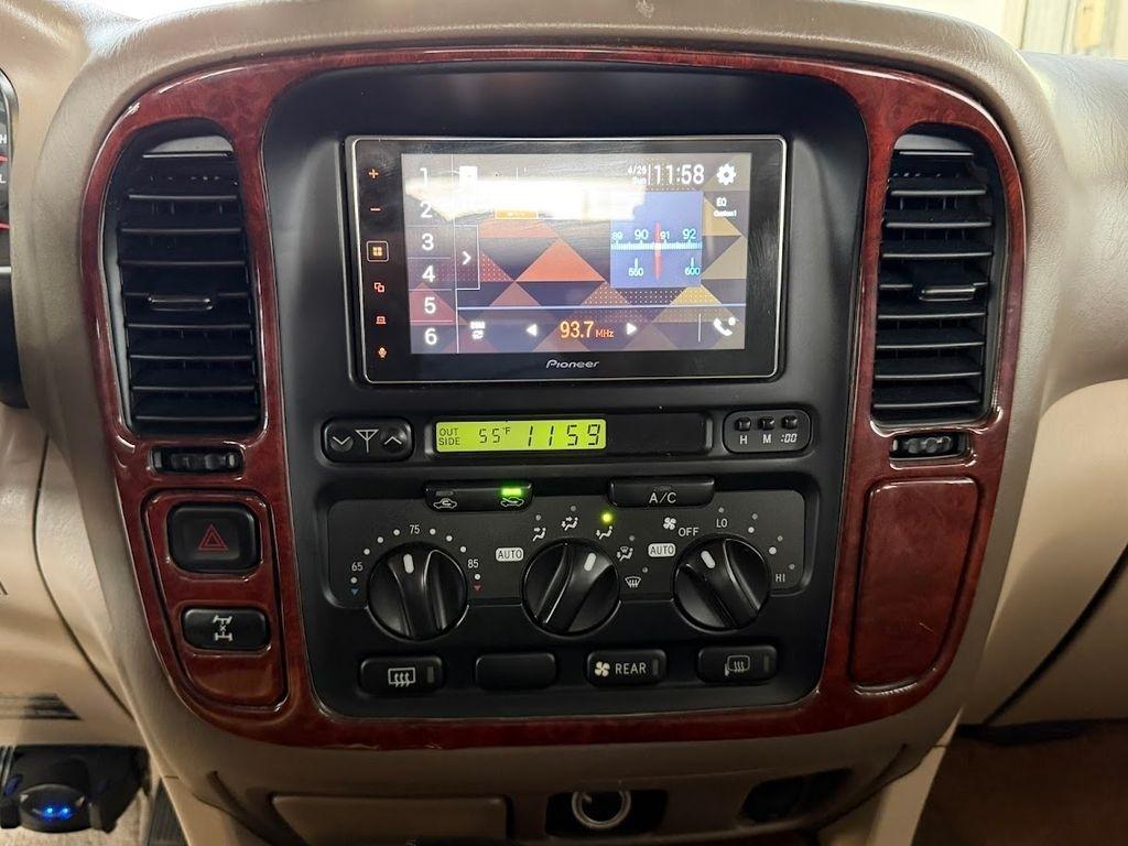 Toyota Land Cruiser 4WD 2000