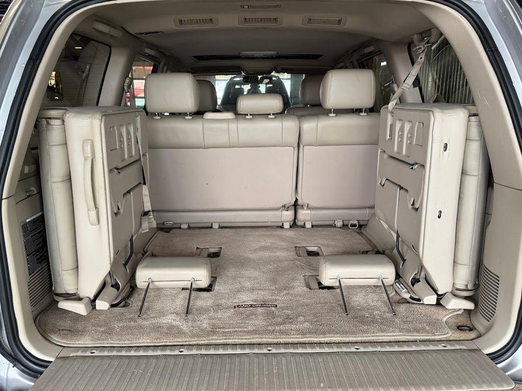 Toyota Land Cruiser 4WD 2000