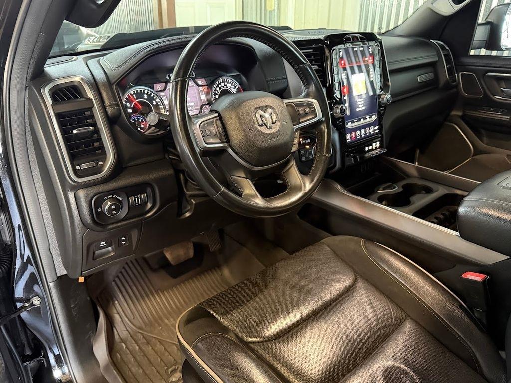 RAM 1500 Laramie Crew Cab SWB 4WD 2021