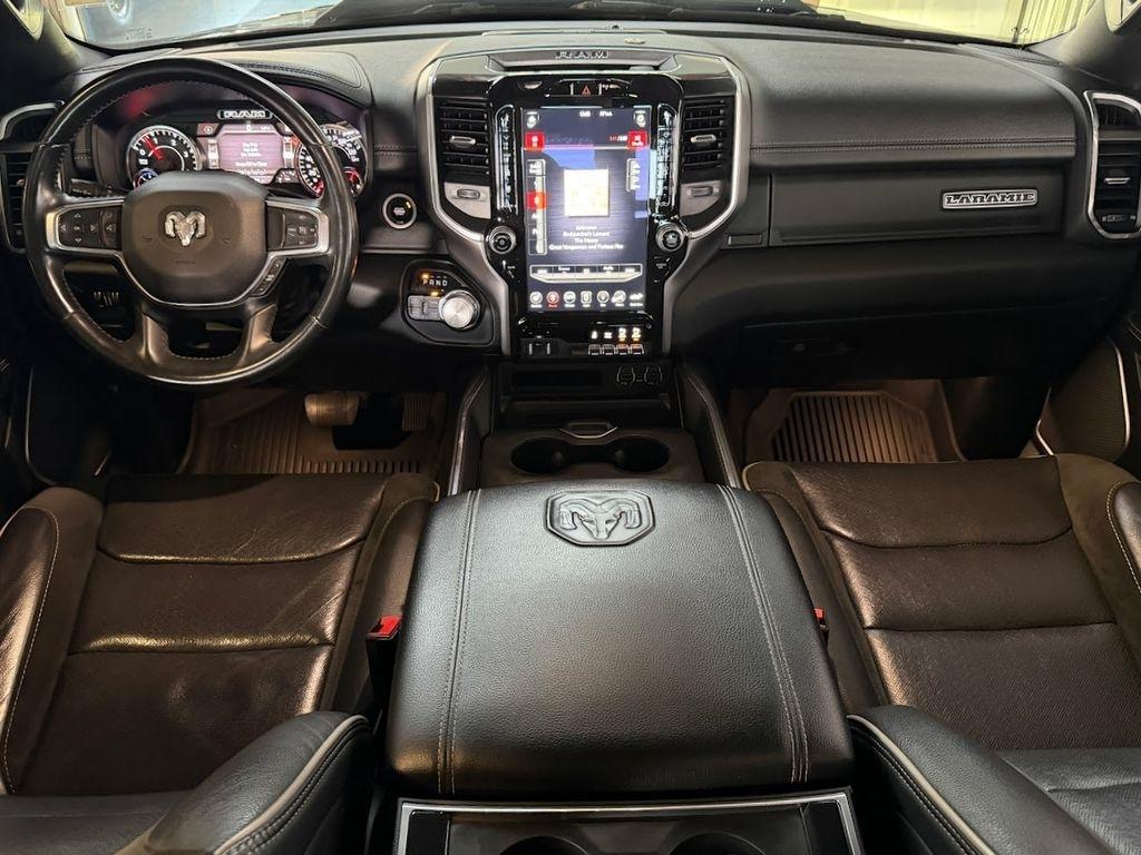 RAM 1500 Laramie Crew Cab SWB 4WD 2021