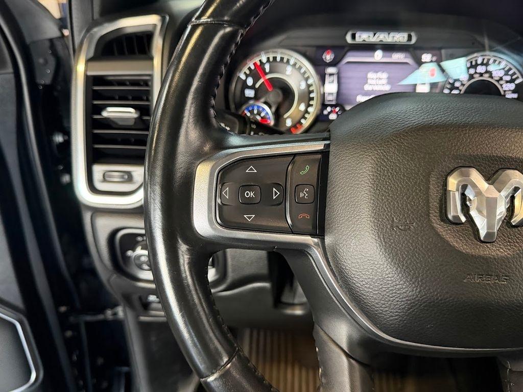 RAM 1500 Laramie Crew Cab SWB 4WD 2021