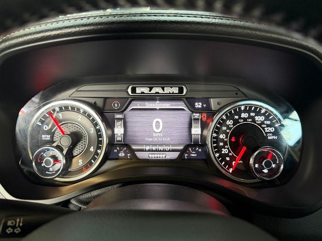 RAM 1500 Laramie Crew Cab SWB 4WD 2021