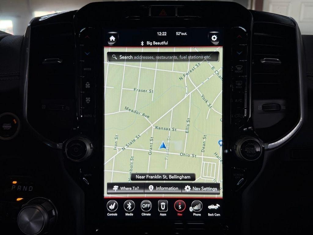 RAM 1500 Laramie Crew Cab SWB 4WD 2021