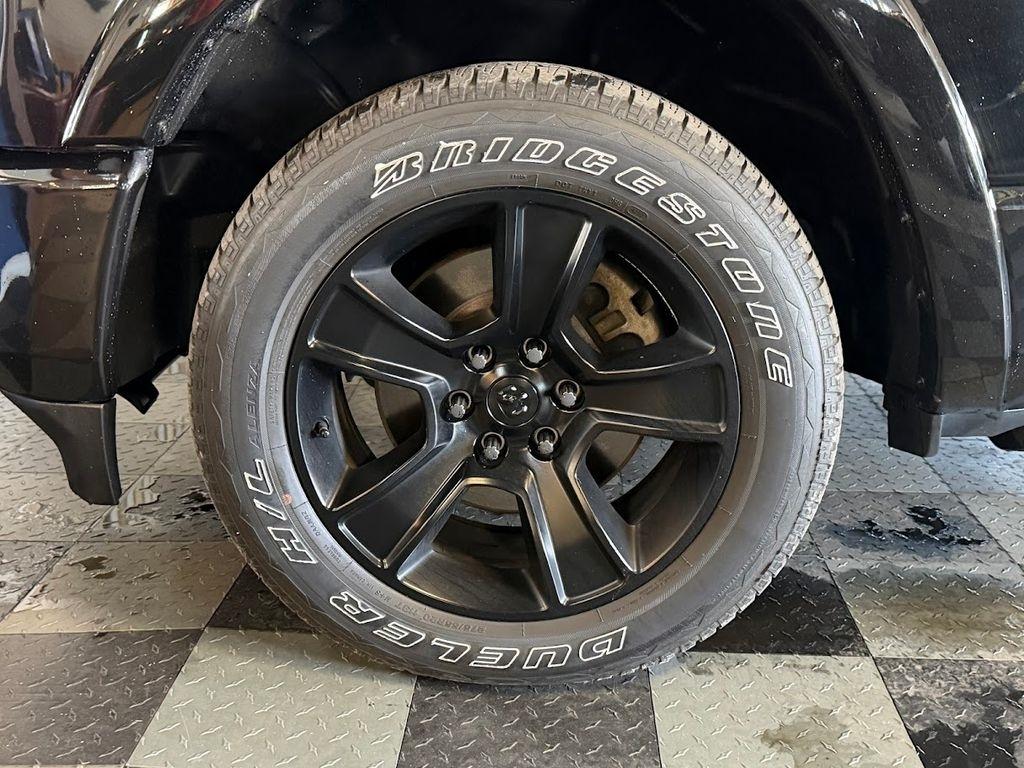 RAM 1500 Laramie Crew Cab SWB 4WD 2021