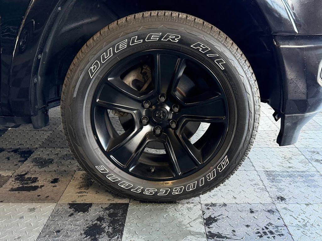 RAM 1500 Laramie Crew Cab SWB 4WD 2021