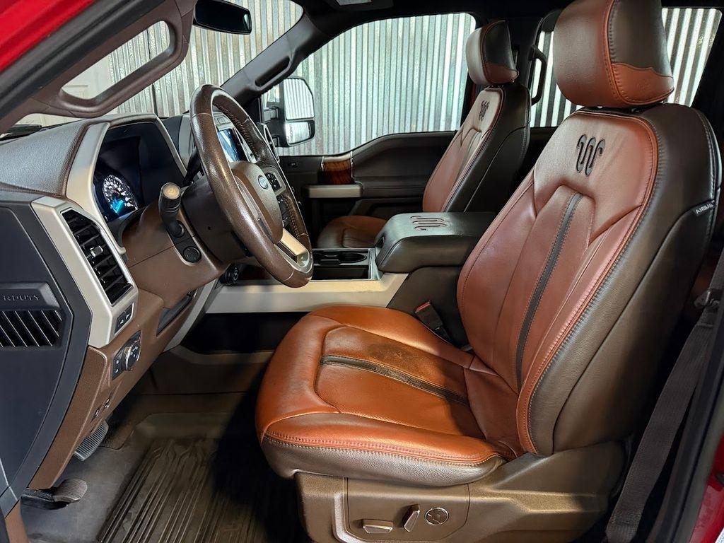 Ford F-350 SD King Ranch Crew Cab Long Bed DRW 4WD 2022