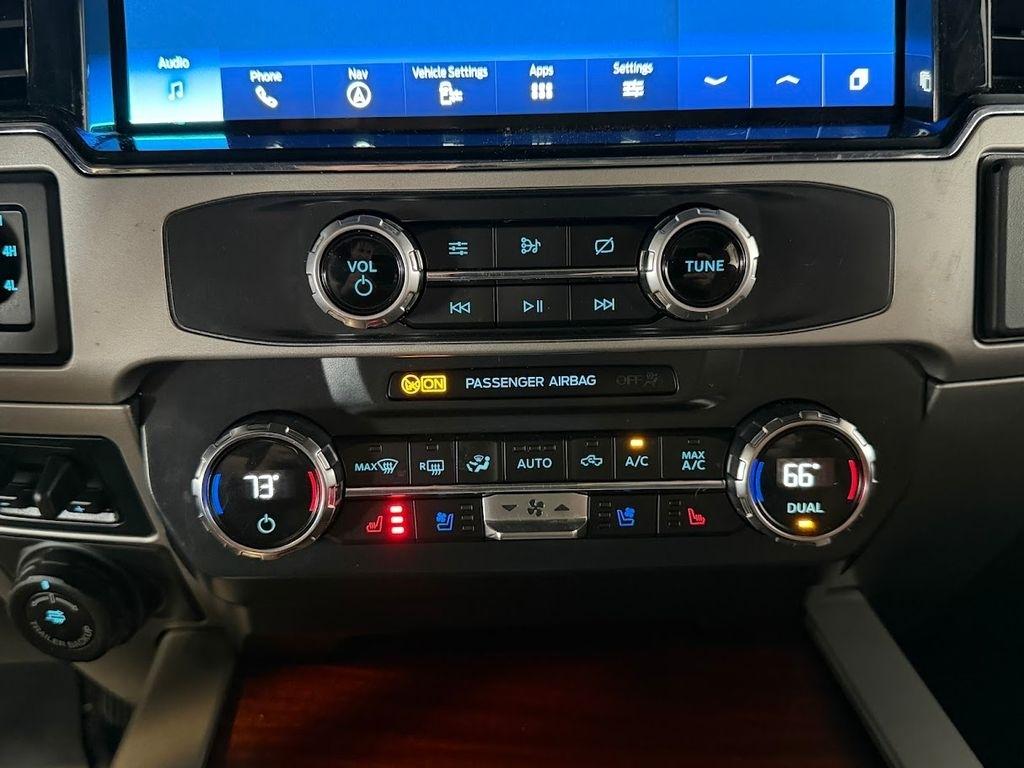 Ford F-350 SD King Ranch Crew Cab Long Bed DRW 4WD 2022