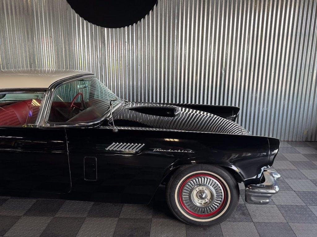 Ford Thunderbird  1957