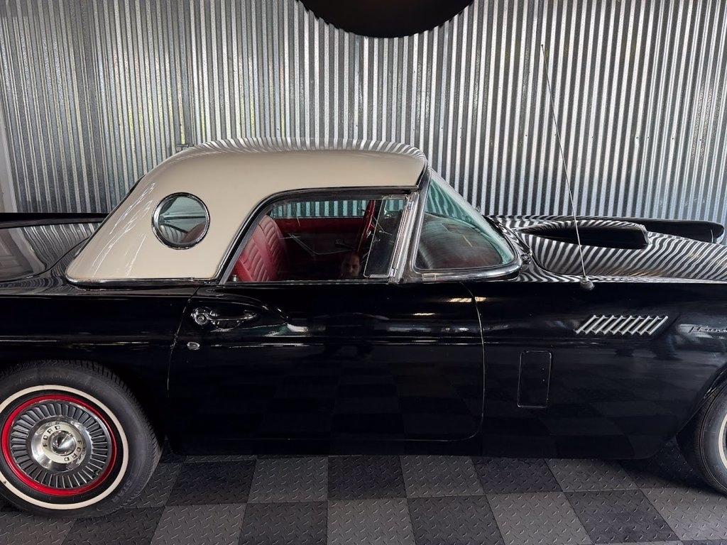 Ford Thunderbird  1957