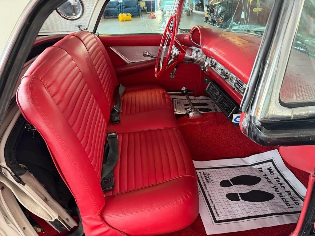 Ford Thunderbird  1957