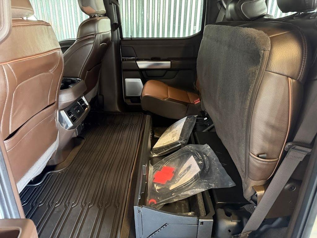 Ford F-350 SD King Ranch Crew Cab Long Bed 4WD 2023