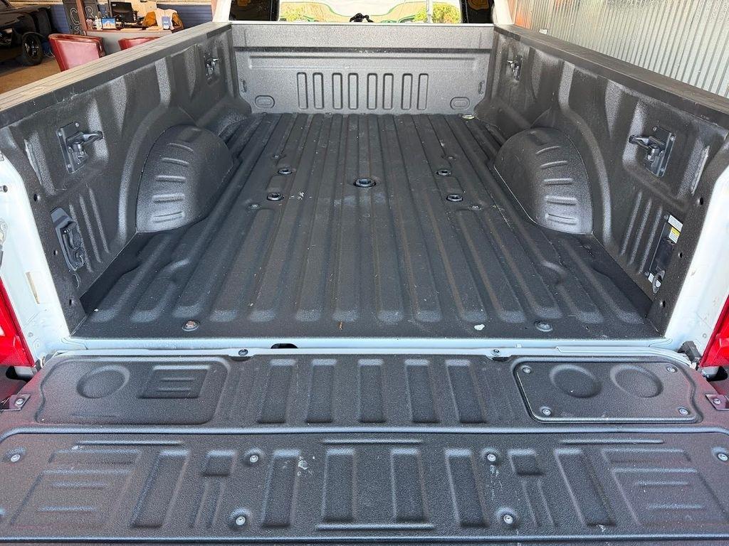 Ford F-350 SD King Ranch Crew Cab Long Bed 4WD 2023