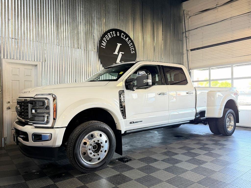 Ford F-450 SD King Ranch Crew Cab DRW 4WD 2023