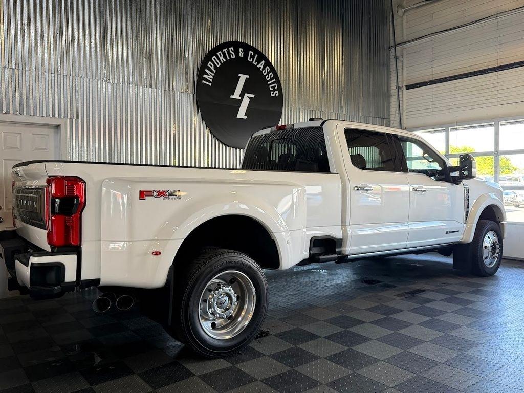Ford F-450 SD King Ranch Crew Cab DRW 4WD 2023