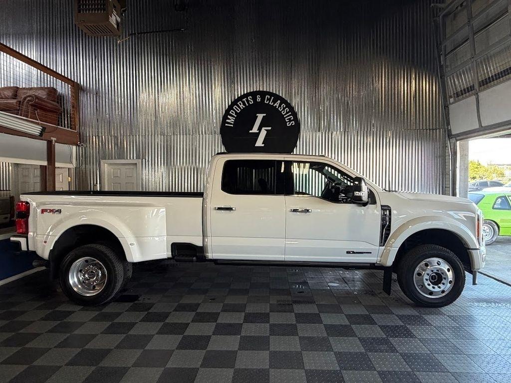 Ford F-450 SD King Ranch Crew Cab DRW 4WD 2023