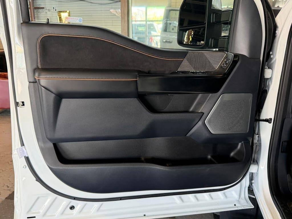 Ford F-450 SD King Ranch Crew Cab DRW 4WD 2023